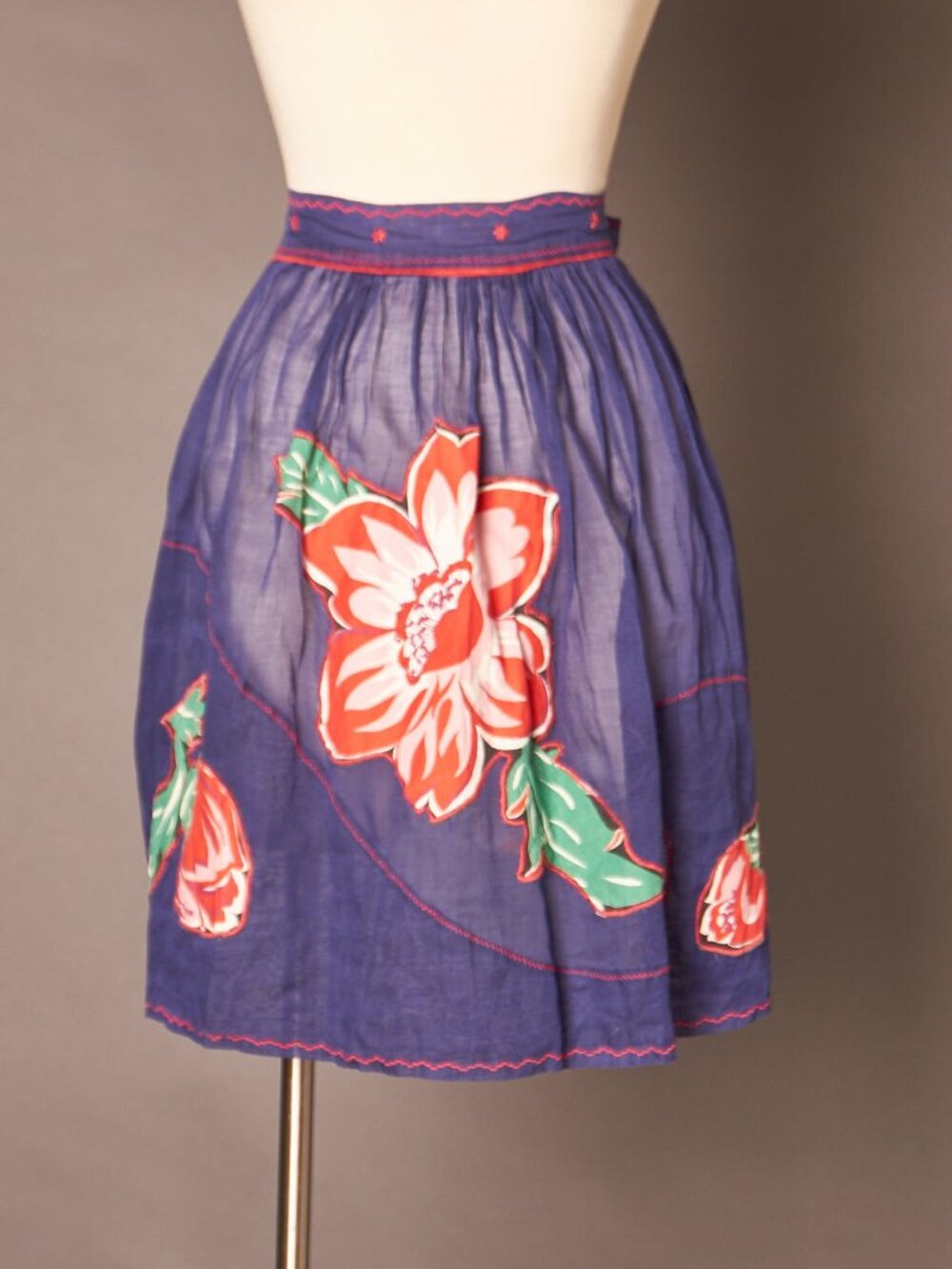 1950s Sheer Blue Apron With Giant Red Flowers
